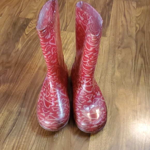 Shoes - Picture 1 of 4